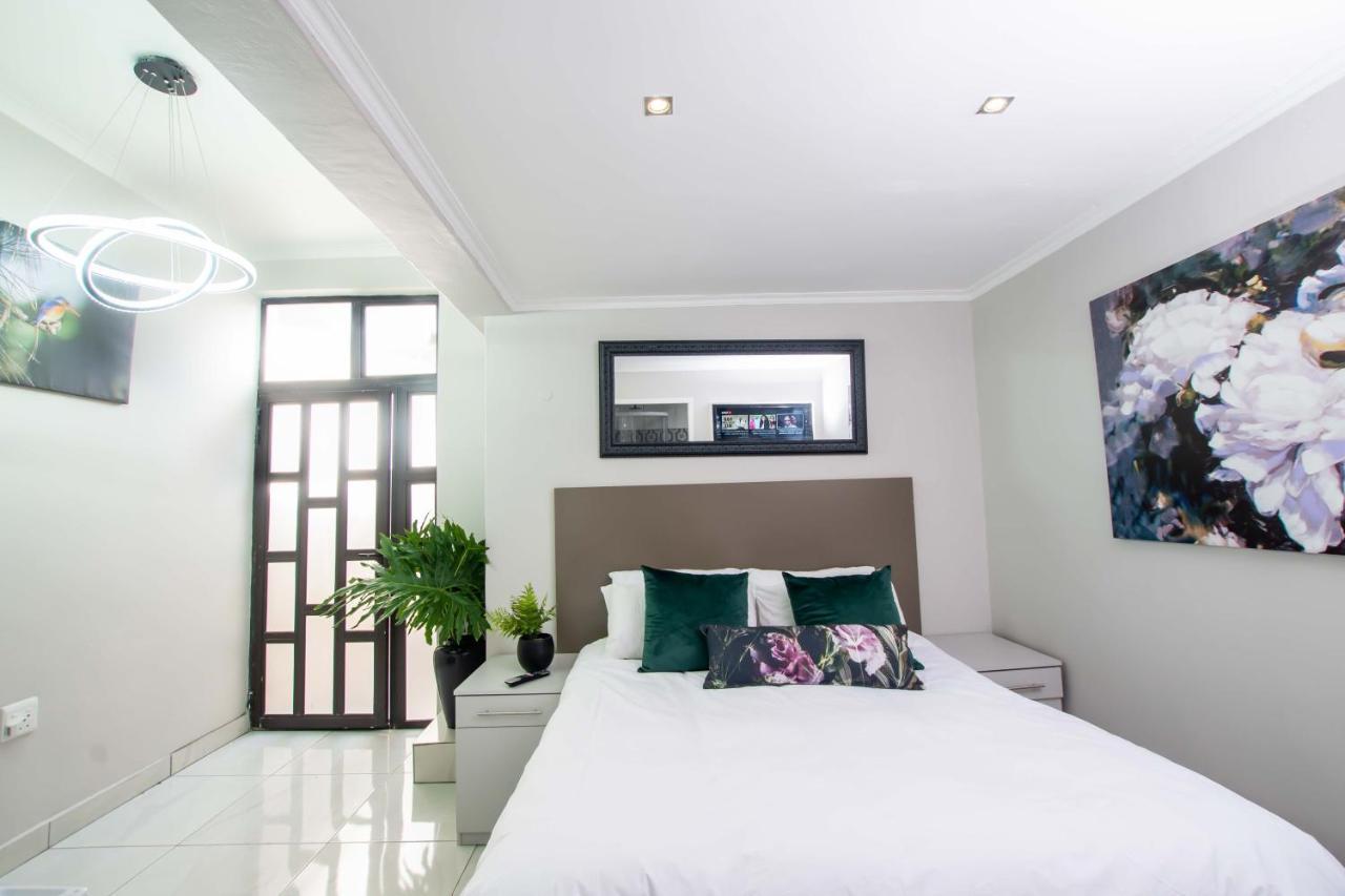 Prestigious Apartments Sandton Exterior photo
